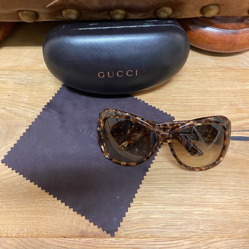 GUCCI Tortoise Sunglasses